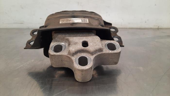 Used Engine mount Volkswagen Tiguan (AD1) 2.0 TDI 16V 4Motion Price € 36,30 Inclusive VAT offered by Autohandel Didier