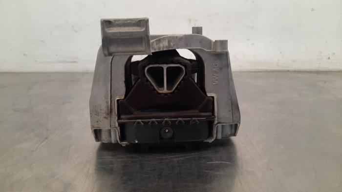Used Engine mount Volkswagen Tiguan (AD1) 2.0 TDI 16V 4Motion Price € 48,40 Inclusive VAT offered by Autohandel Didier