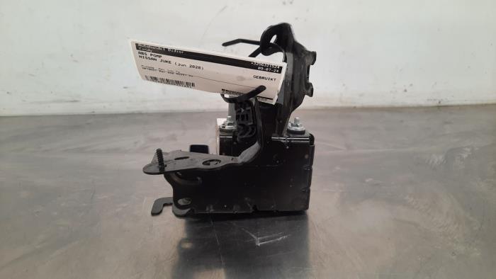 Usagé Bloc ABS Nissan Juke (F16) 1.0 DIG-T 117 12V Prix € 266,20 Prix TTC proposé par Autohandel Didier