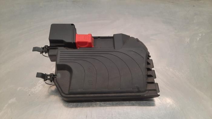 Begagnade Batterilock Mercedes A (W176) 1.6 A-160 16V Pris € 12,10 Inklusive moms erbjuds av Autohandel Didier