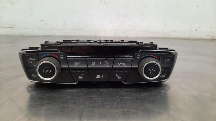 Usagé Commande chauffage BMW 2 serie Active Tourer (F45) 216d 1.5 TwinPower Turbo 12V Prix € 133,10 Prix TTC proposé par Autohandel Didier