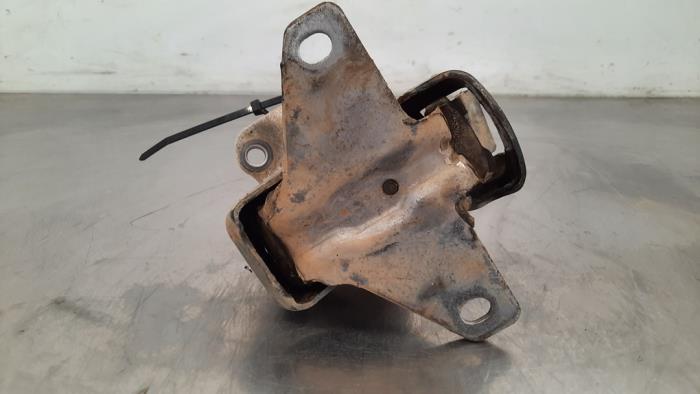 Usagé Support moteur Volkswagen Amarok 3.0 TDI V6 24V 4Motion Prix € 60,50 Prix TTC proposé par Autohandel Didier