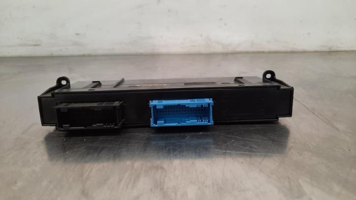 Used Body control computer BMW M3 (E92) 4.0 V8 32V Price € 96,80 Inclusive VAT offered by Autohandel Didier