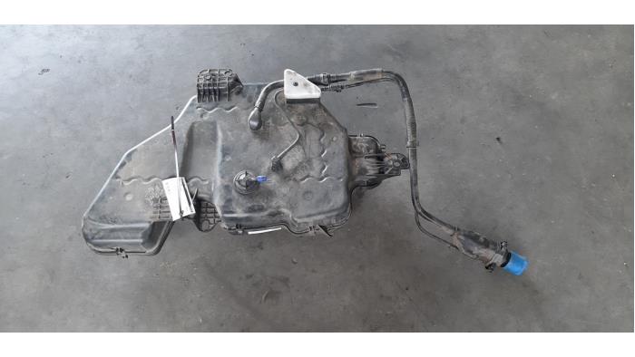 Used Adblue Tank Audi Q3 (8UB/8UG) 2.0 TDI 16V 150 Price € 332,75 Inclusive VAT offered by Autohandel Didier