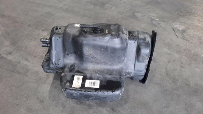 Gebrauchte Adblue Tank Iveco New Daily VI 35C18,35S18,40C18,50C18,60C18,65C18,70C18 Preis € 665,50 Mit Mehrwertsteuer angeboten von Autohandel Didier