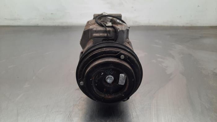 Usagé Pompe clim Iveco New Daily VI 35C18,35S18,40C18,50C18,60C18,65C18,70C18 Prix € 133,10 Prix TTC proposé par Autohandel Didier