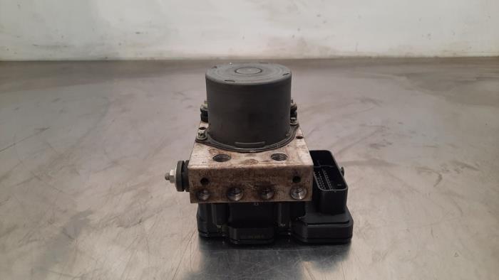 Begagnade ABS-pump Fiat Ducato (250) 2.3 D 140 Multijet AdBlue Pris € 266,20 Inklusive moms erbjuds av Autohandel Didier