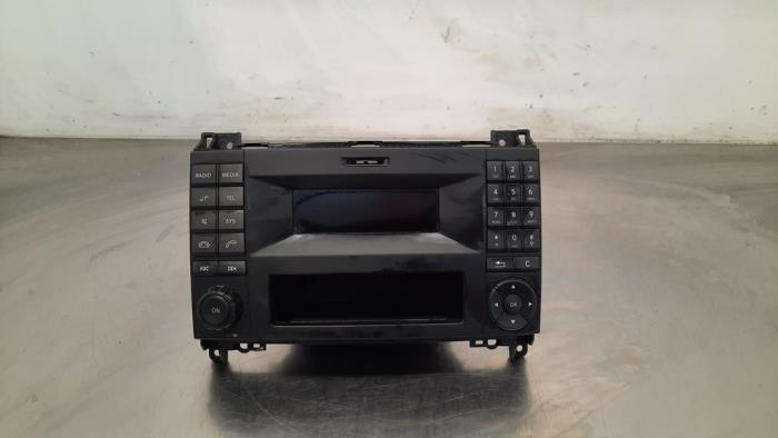 Używane Modul radiowy Mercedes Sprinter 3t (906.61) 213 CDI 16V Cena € 296,45 Z VAT oferowane przez Autohandel Didier