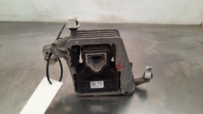 Usagé Support moteur BMW 2 serie Active Tourer (F45) 218d 2.0 TwinPower Turbo 16V Prix € 60,50 Prix TTC proposé par Autohandel Didier