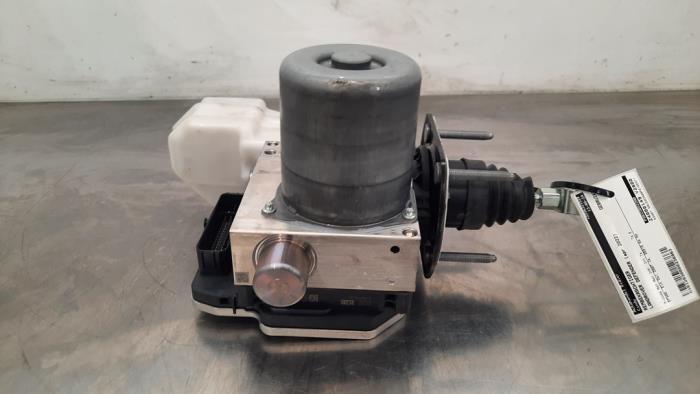 Usagé Servo frein Landrover Defender II 3.0 D250 MHEV Prix € 1.331,00 Prix TTC proposé par Autohandel Didier