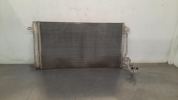 Gebrauchte Klima Kondensor Skoda Fabia III Combi (NJ5) 1.0 TSI 12V Preis € 48,40 Mit Mehrwertsteuer angeboten von Autohandel Didier