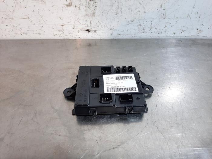 Used Body control computer Citroen C5 Aircross I (A4/AC/AJ/AR) 1.6 Hybrid 225 16V Price € 60,50 Inclusive VAT offered by Autohandel Didier
