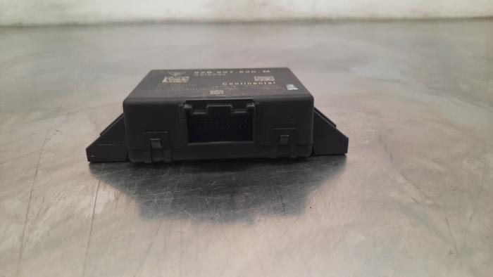 Usados Módulo Gateway Porsche Macan (95B) 2.0 16V Turbo Precio € 199,65 IVA incluido ofrecido por Autohandel Didier