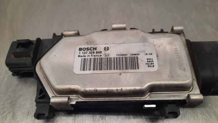 Cooling computer from a Mercedes-Benz A (W176) 1.5 A-180 CDI, A-180d 16V 2015