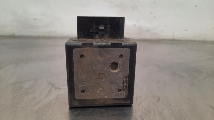Usagé Module pompe carburant Audi A3 Sportback (8VA/8VF) 1.6 TDI Ultra 16V Prix € 36,30 Prix TTC proposé par Autohandel Didier