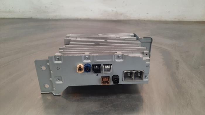 Usagé Module navigation MG MG4 Electric Comfort, Luxury 64 kWh Prix € 332,75 Prix TTC proposé par Autohandel Didier
