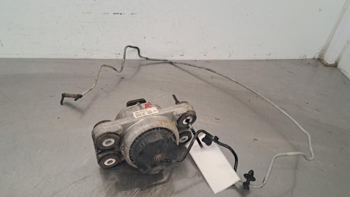 Used Engine mount Landrover Defender II 2.0 D240 Price € 60,50 Inclusive VAT offered by Autohandel Didier