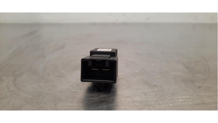 Begagnade Sensor (övriga) Renault Captur II (RJB) 1.0 TCe 12V Pris € 12,10 Inklusive moms erbjuds av Autohandel Didier