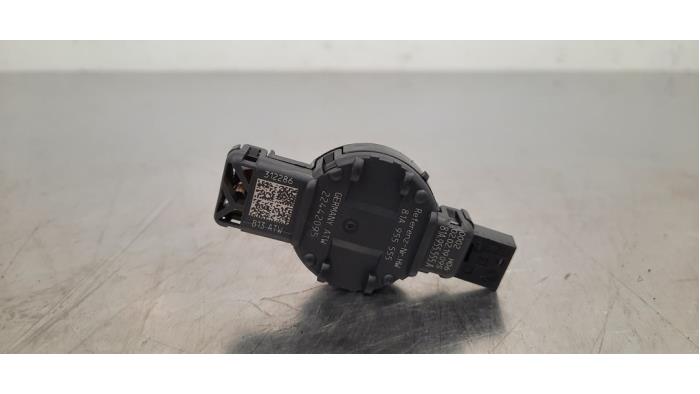 Begagnade Regnsensor Audi Q5 (FYB/FYG) 2.0 40 TDI 16V Quattro Pris € 30,25 Inklusive moms erbjuds av Autohandel Didier