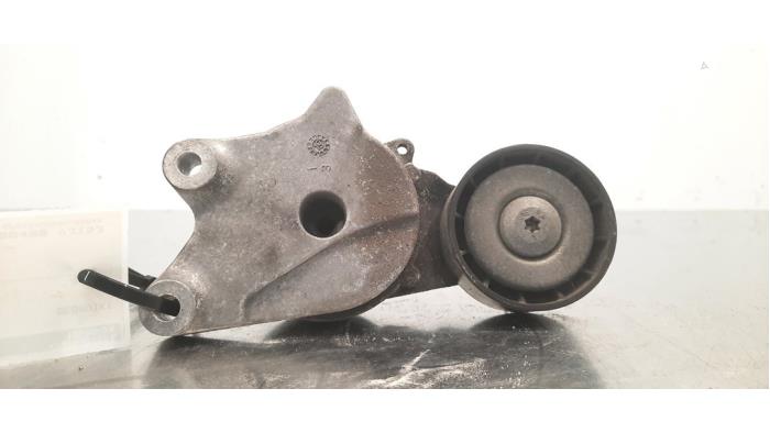 Usados Rodillo tensor correa múltiple Ford Transit Connect (PJ2) 1.5 EcoBlue Precio € 24,20 IVA incluido ofrecido por Autohandel Didier