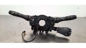 Usagé Commutateur combi colonne de direction Dacia Duster (SR) 1.3 TCE 130 16V Prix € 133,10 Prix TTC proposé par Autohandel Didier