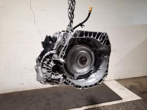 Usados Caja de cambios Renault Arkana (RJLL) 1.3 Mild Hybrid 160 16V Precio € 2.783,00 IVA incluido ofrecido por Autohandel Didier