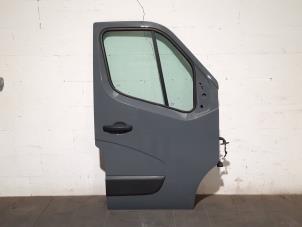 Begagnade Framdörr, 4-dörrars, höger Renault Master III (FV) 2.3 dCi 135 16V FWD Pris € 726,00 Inklusive moms erbjuds av Autohandel Didier