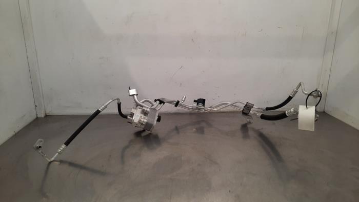 Gebrauchte Klima Kondensor Citroen C5 Aircross I (A4/AC/AJ/AR) 1.2 e-THP PureTech 130 Preis € 30,25 Mit Mehrwertsteuer angeboten von Autohandel Didier