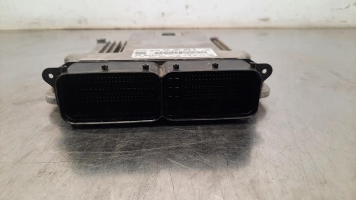 Used Engine management computer Skoda Superb Combi (3V5) 1.6 TDI Price € 163,35 Inclusive VAT offered by Autohandel Didier