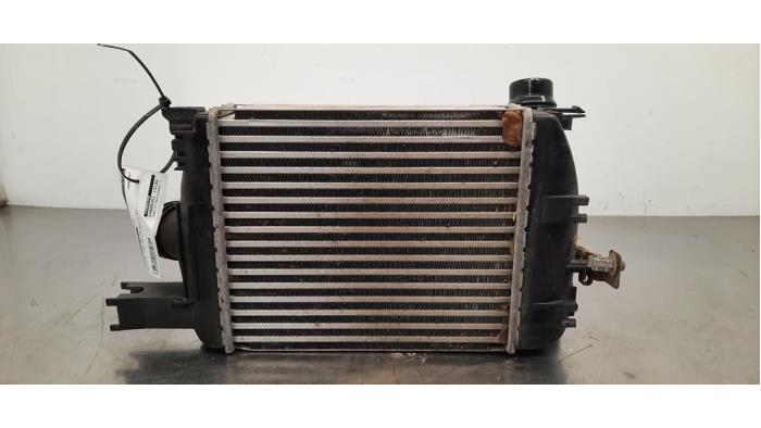 Usagé Intercooler Renault Captur I (2R) 1.2 TCE 16V EDC Prix € 102,85 Prix TTC proposé par Autohandel Didier