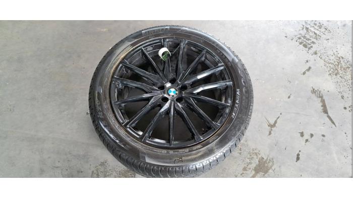 Begagnade Hjul + vinterdäck BMW X5 (G05) xDrive 30d 3.0 24V Pris € 332,75 Inklusive moms erbjuds av Autohandel Didier