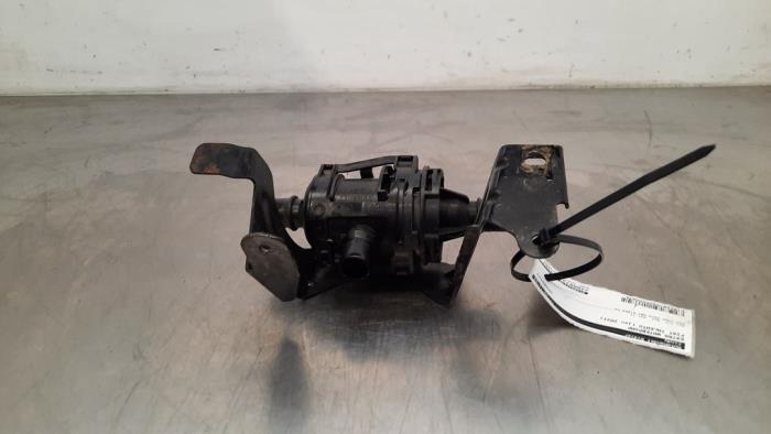 Begagnade Extra vattenpump Fiat Talento 2.0 EcoJet BiTurbo 120 Pris € 60,50 Inklusive moms erbjuds av Autohandel Didier