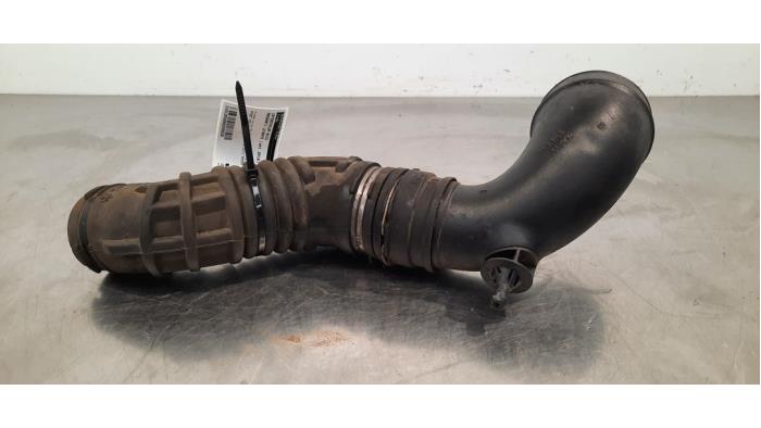 Gebrauchte Intercooler Rohr Maserati Levante 3.0 S Biturbo V6 24V Preis € 60,50 Mit Mehrwertsteuer angeboten von Autohandel Didier