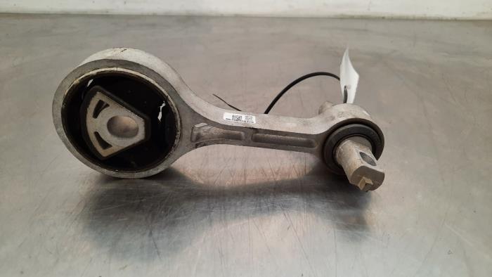 Used Engine mount Maserati Levante 3.0 S Biturbo V6 24V Price € 24,20 Inclusive VAT offered by Autohandel Didier