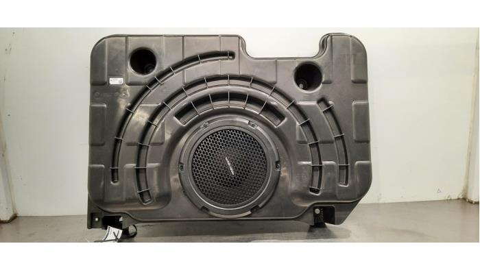 Używane Subwoofer Maserati Levante 3.0 S Biturbo V6 24V Cena € 296,45 Z VAT oferowane przez Autohandel Didier