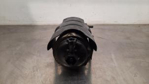 Begagnade Bränslefilter Ford Transit 2.0 TDCi 16V Eco Blue 130 RWD Pris € 36,30 Inklusive moms erbjuds av Autohandel Didier