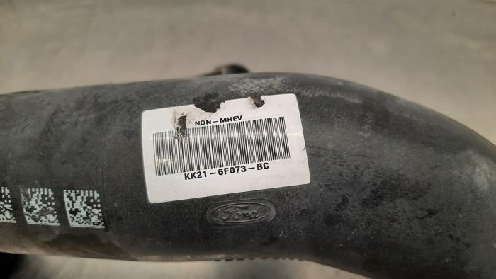 Laddluftkylarrör från en Ford Transit 2.0 TDCi 16V Eco Blue 130 2022
