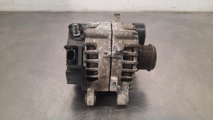 Dynamo från en Ford Transit Custom 2.0 TDCi 16V Eco Blue 105 2021