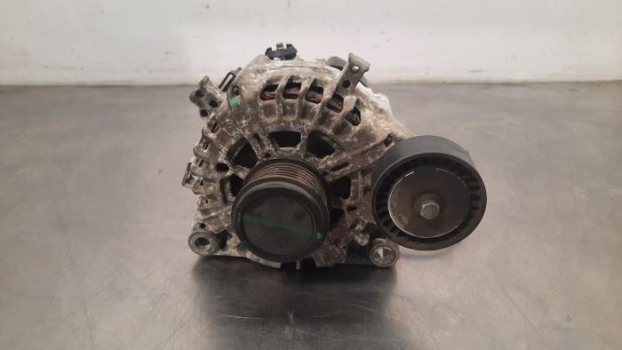 Dynamo från en Ford Transit Custom 2.0 TDCi 16V Eco Blue 105 2021