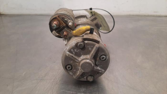 Startmotor från en Ford Transit Custom 2.0 TDCi 16V Eco Blue 105 2021
