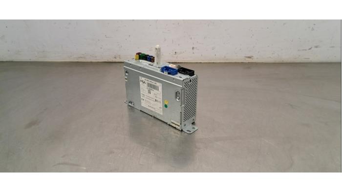 Używane Modul radiowy Citroen C5 X (NC/ND) 1.6 PureTech 180 Cena € 399,30 Z VAT oferowane przez Autohandel Didier