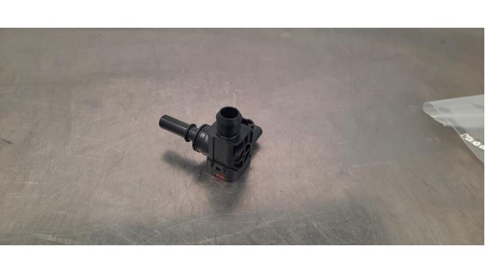 Gebrauchte Öldrucksensor Peugeot 208 II (UB/UH/UP) 1.2 Vti 12V PureTech 100 Preis € 12,10 Mit Mehrwertsteuer angeboten von Autohandel Didier
