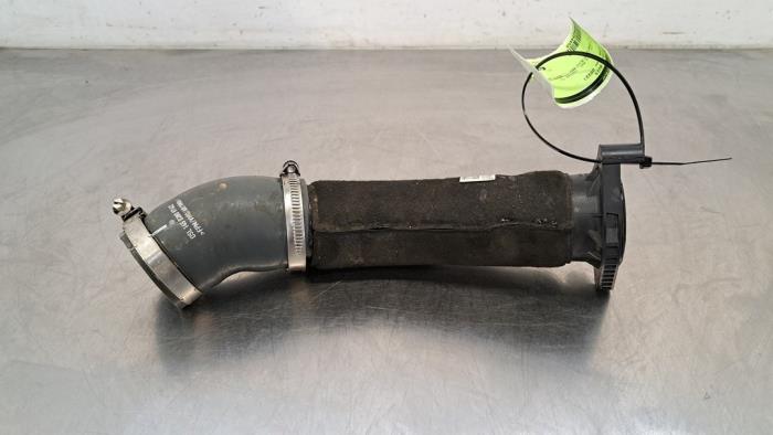 Usagé Tube intercooler Volkswagen Touran (5T1) 2.0 TDI 150 Prix € 30,25 Prix TTC proposé par Autohandel Didier