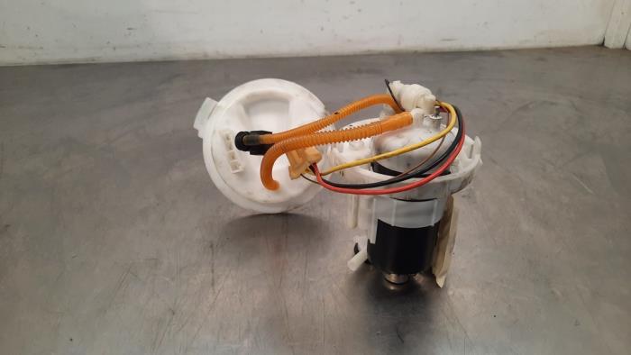 Usagé Pompe à carburant Audi A5 (F53/F5P) 2.0 35 TFSI 16V Prix € 96,80 Prix TTC proposé par Autohandel Didier