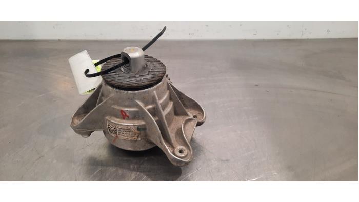 Used Engine mount Mercedes C-Klasse AMG (W205) C-63 S,Edition 1 AMG 4.0 V8 Biturbo Price € 363,00 Inclusive VAT offered by Autohandel Didier