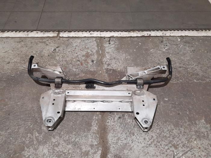 Begagnade Underram Peugeot 2008 (UD/UK/UR/US/UX) 1.2 VTi 12V PureTech 130 Pris € 266,20 Inklusive moms erbjuds av Autohandel Didier