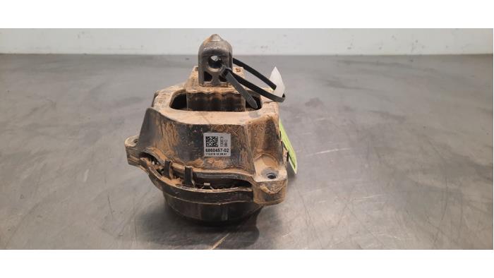 Used Engine mount BMW 8 serie (G15) M850i xDrive Twin Turbo V8 32V Price € 48,40 Inclusive VAT offered by Autohandel Didier
