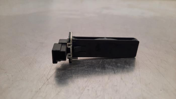 Begagnade Innetemperatursensor BMW 1 serie (F20) 116d 1.5 12V TwinPower Pris € 18,15 Inklusive moms erbjuds av Autohandel Didier