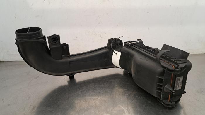Gebrauchte Luftfiltergehäuse BMW 4 serie (F32) 430d 3.0 24V Preis € 60,50 Mit Mehrwertsteuer angeboten von Autohandel Didier