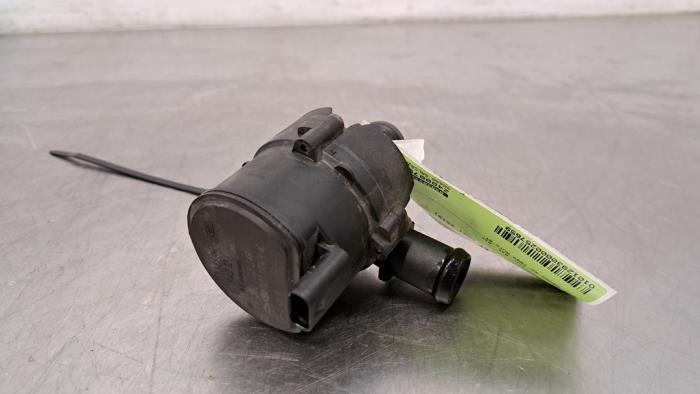 Begagnade Extra vattenpump Landrover Discovery Sport (LC) 2.0 Si4 16V Pris € 42,35 Inklusive moms erbjuds av Autohandel Didier